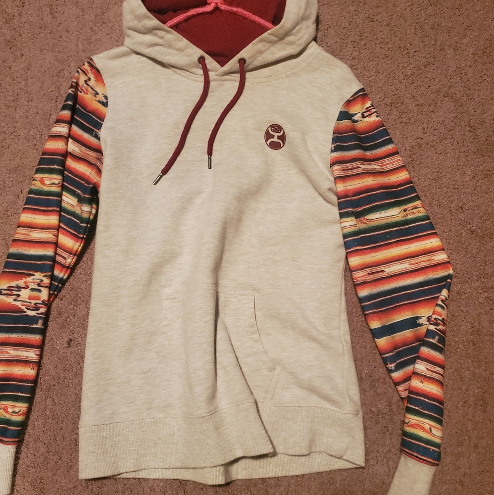 Hooey pullover Size M